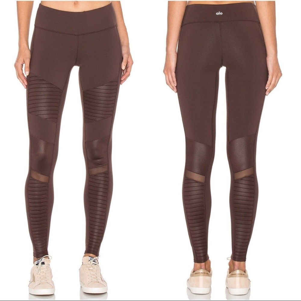 Alo Yoga Moto Leggings in Mink Brown